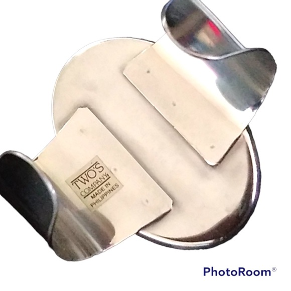 Cuff - Picture 2 of 2